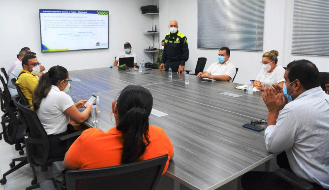 Altos mandos y comerciantes analizaron el problema de inseguridad en el municipio