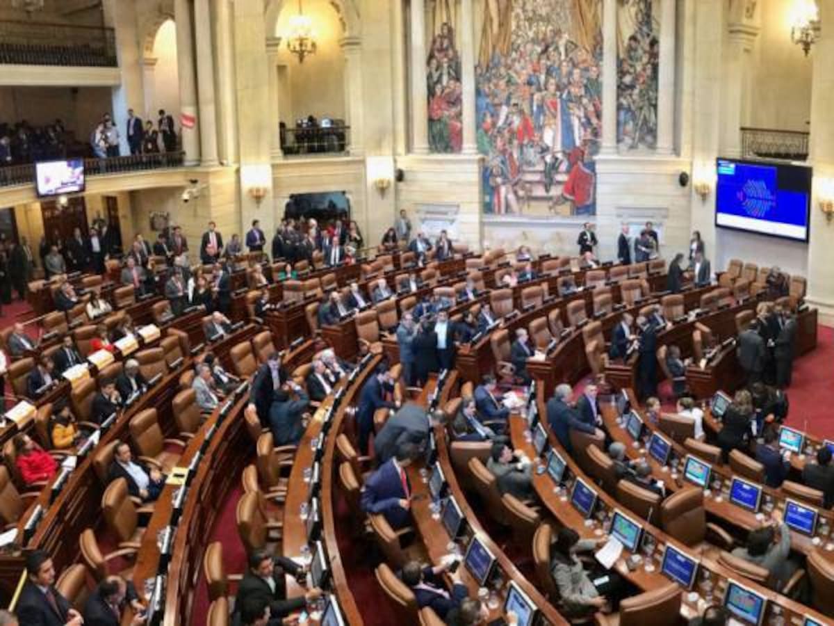 El gobierno tiene 48 horas de fast track para salvar la implementación de la paz