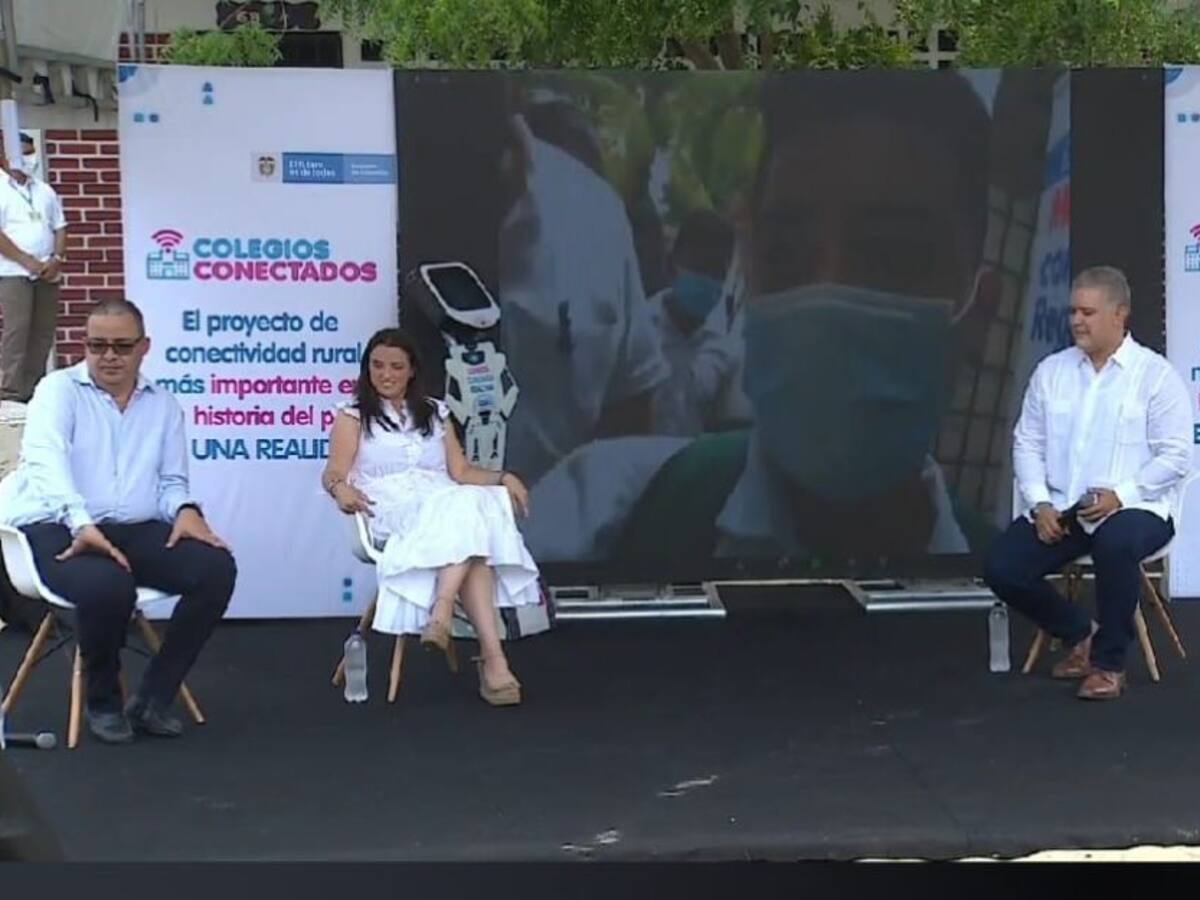 Alcalde de Baranoa, quien estuvo en actos del presidente, con COVID-19