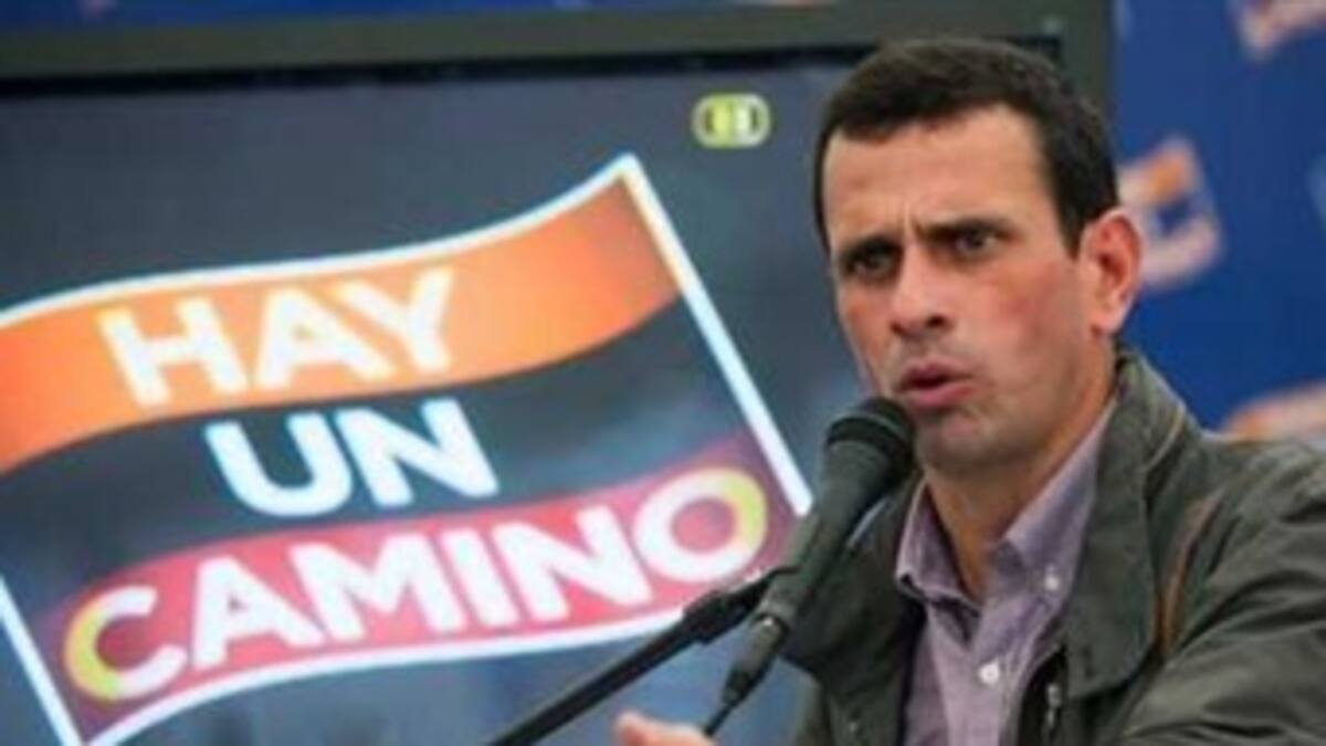 Capriles afirma que lo que Chávez no hizo en 14 años no lo va a hacer en 6 años