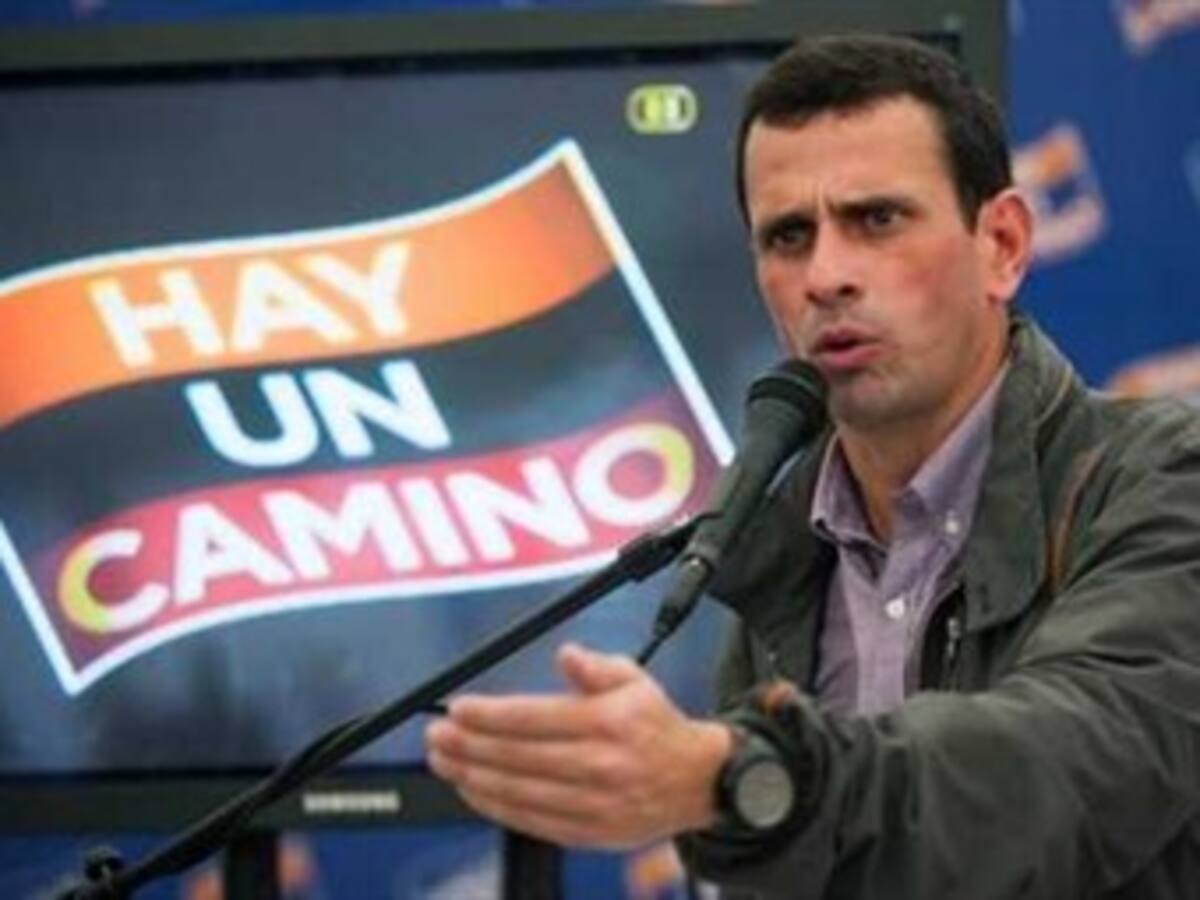 Capriles afirma que lo que Chávez no hizo en 14 años no lo va a hacer en 6 años