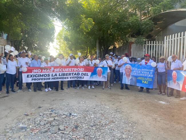 Familiares de exrector desaparecido marcharon en Cartagena por su pronto regreso