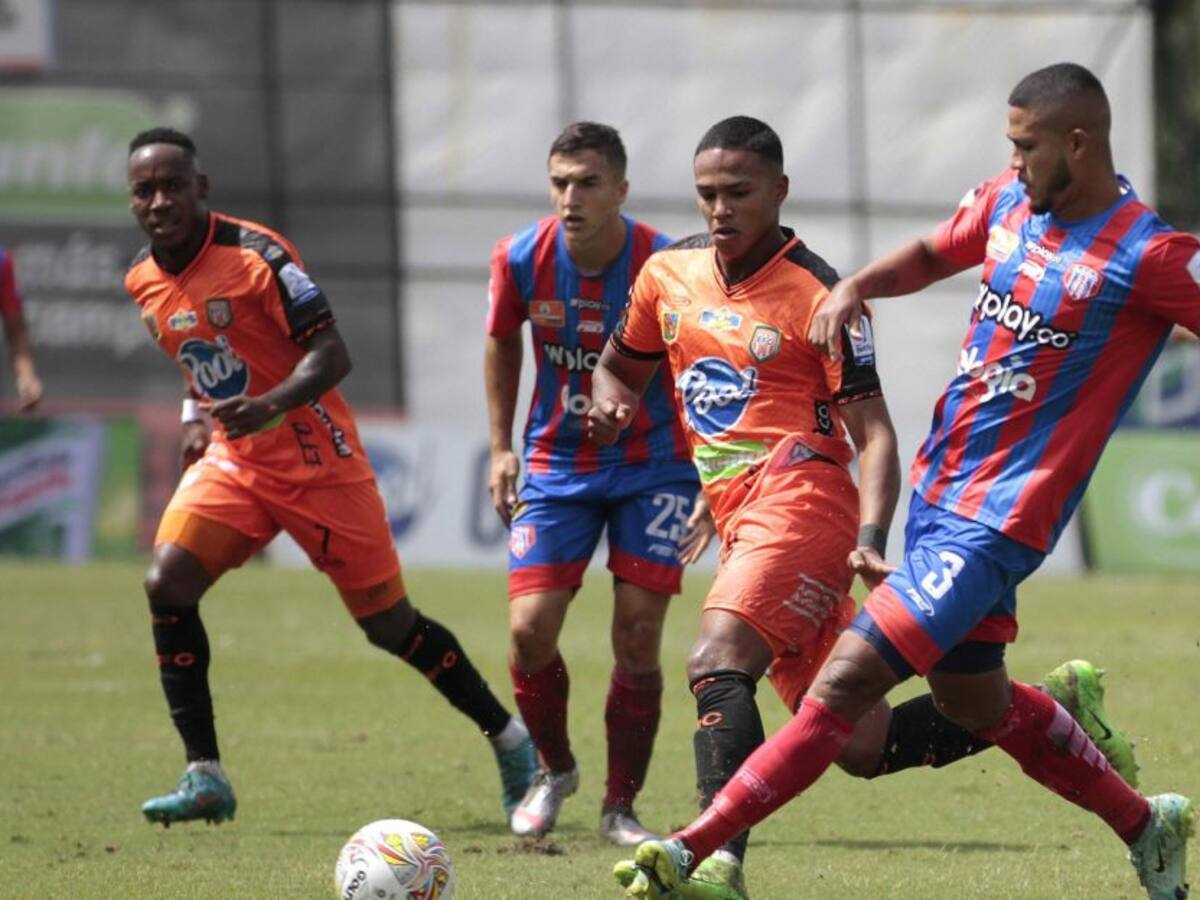 Unión sigue dando sorpresas: triunfo ante Envigado y liderato parcial