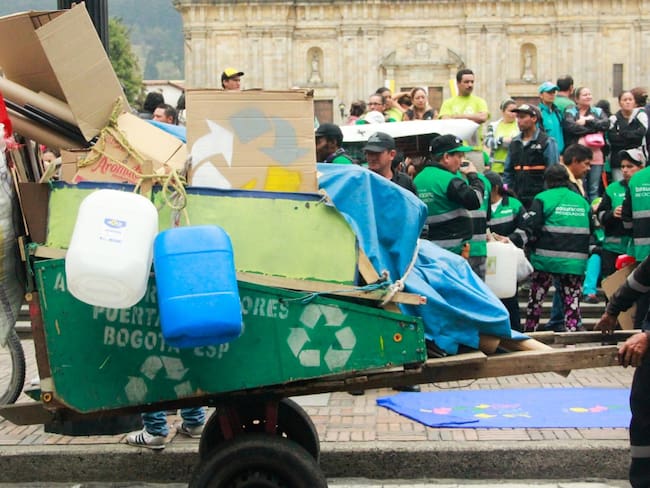 Proyecto pretende ofrecer condiciones de empleo dignas a recicladores