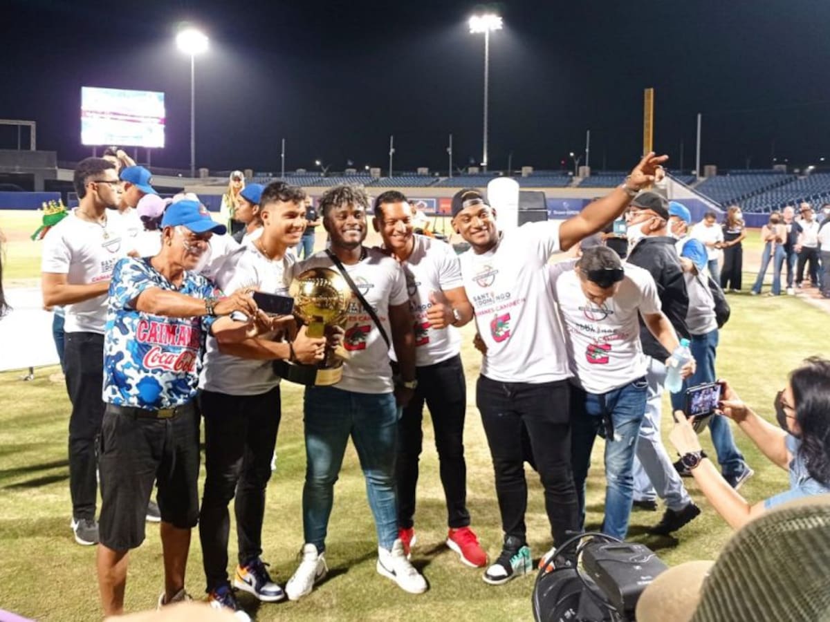 Se adelantó el Carnaval de Barranquilla con la llegada de los Caimanes