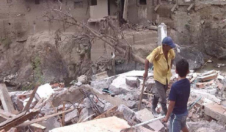 Salgar sigue buscando sus muertos casi dos meses después.