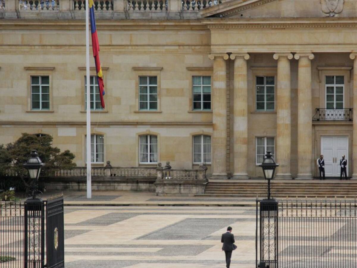 Colombianos varados en vehículos en Suramérica denuncian abandono