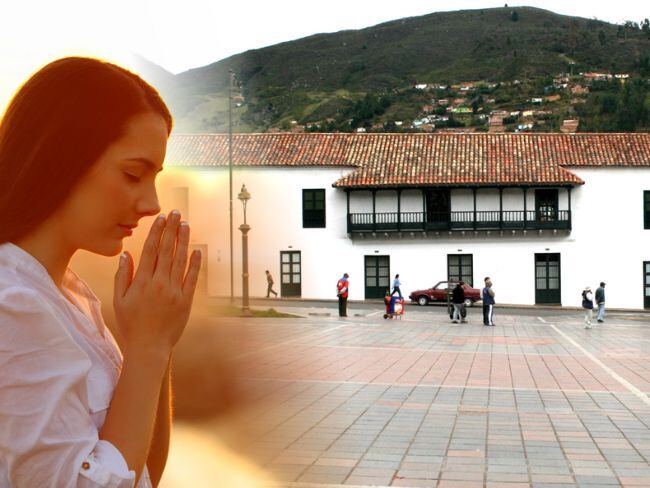 Alcaldía de Pamplona // Alcaldía de Pamplona // Mujer rezando //