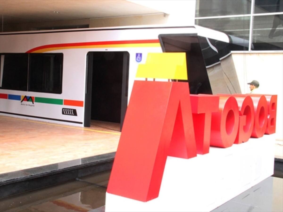 No es posible abrir licitación para el metro en año 2015: Caicedo Ferrer