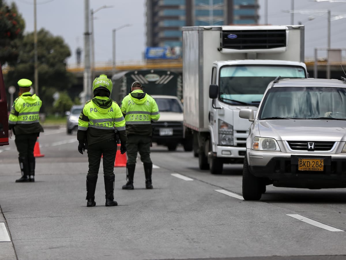 Esto costaría sacar el carro de los patios después de un fin de semana: Valor en SMDLV