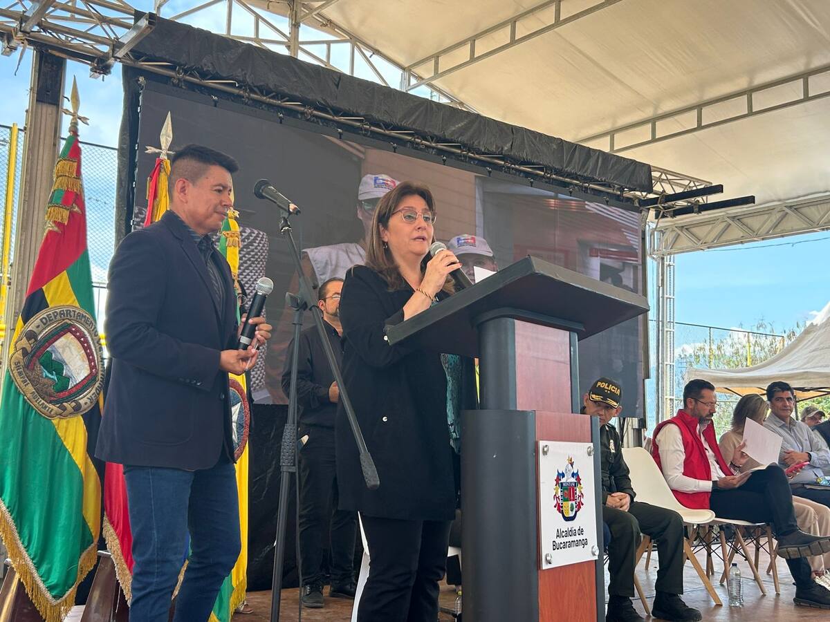 “Víctimas deben conocer la verdad”: MinJusticia por diálogos de paz con autodefensas