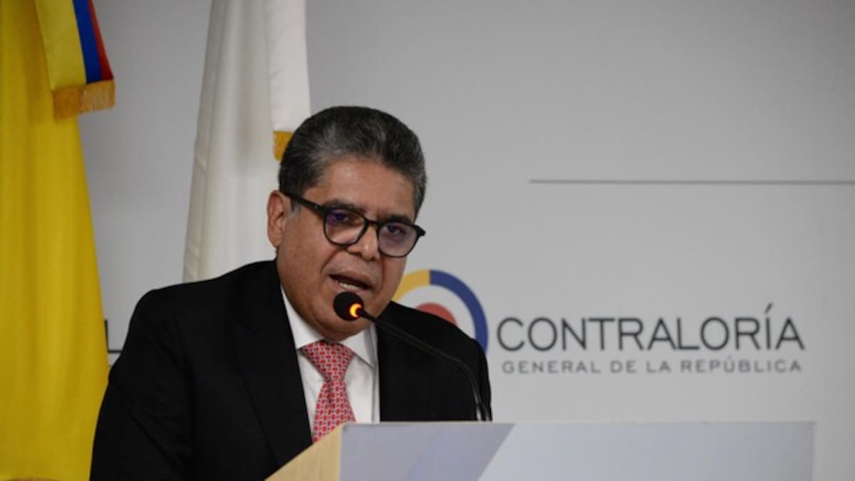 Contralor busca solución a crisis energética en universidades tras posible apagón y recesión de gas