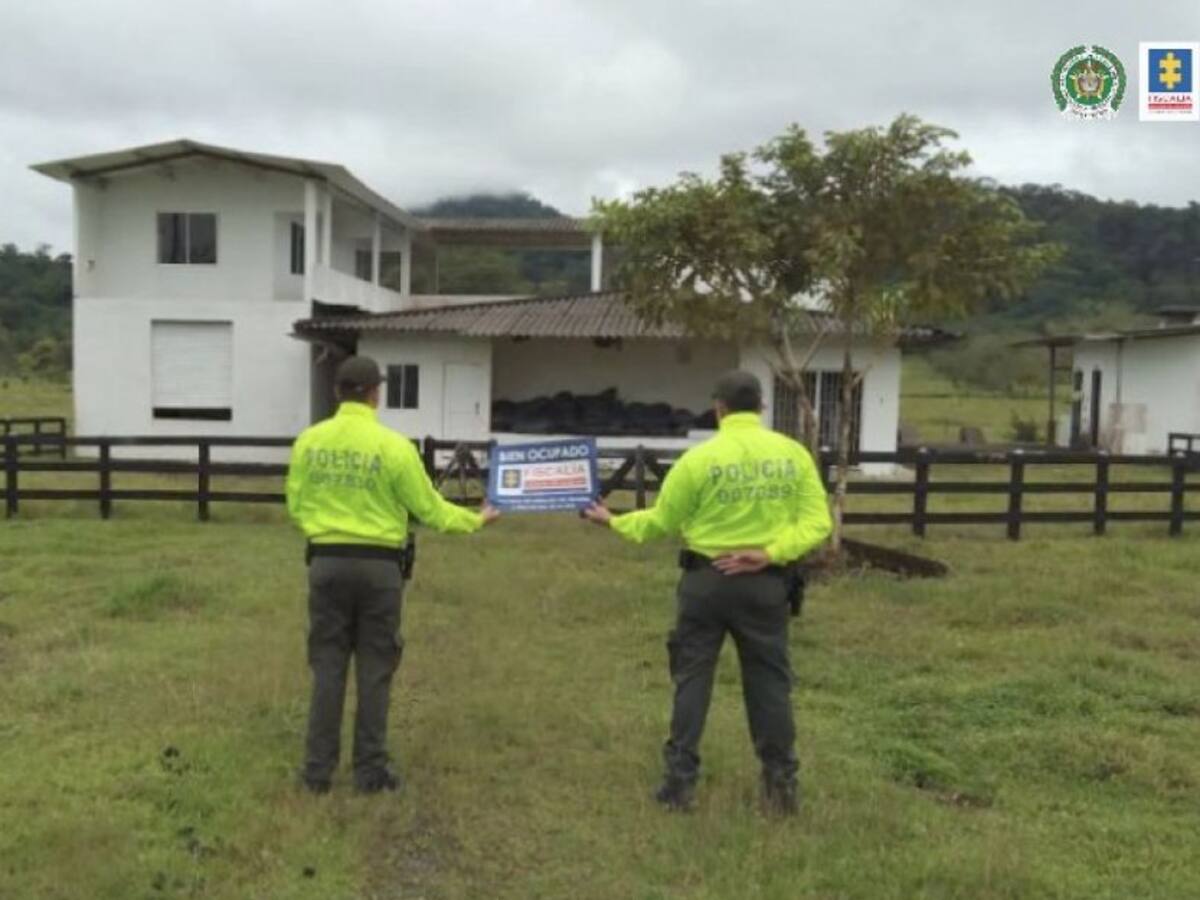 Fiscalía impone medidas cautelares a 560 bienes del Clan del Golfo
