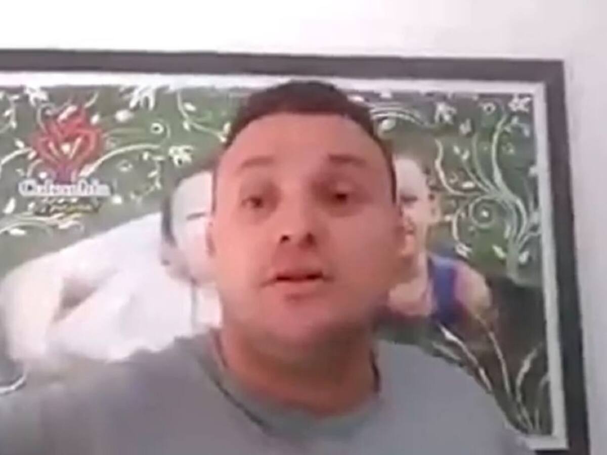 Sancionado por trabajar en casa pide investigación