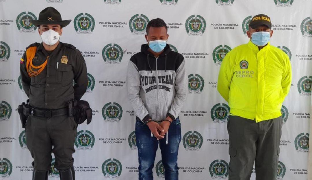 Según las investigaciones, el detenido presuntamente accedió carnalmente a su hija durante seis años