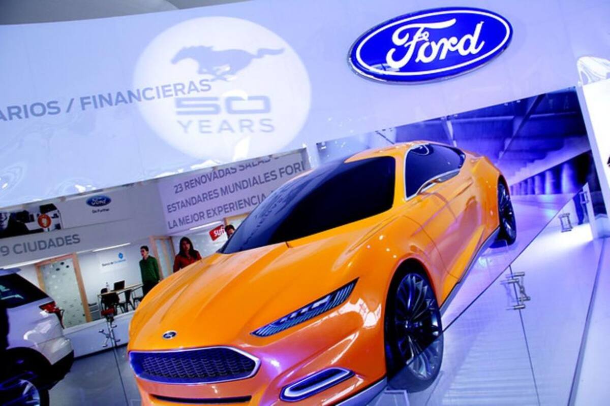 Los amantes de los automóviles se dan cita en Corferias donde se exhiben más de 1000 vehículos con  modelos recientes de las más reconocidas marcas de automóviles a nivel mundial.