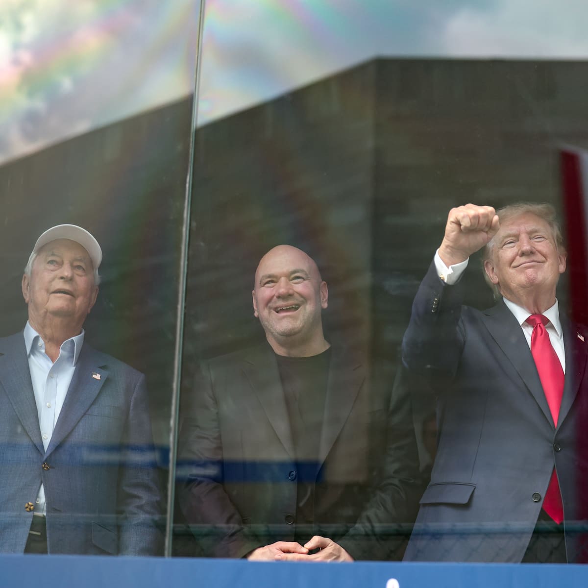 Trump amaga con llamar “Lago América” a un lago que bordea Canadá en pleno pulso comercial