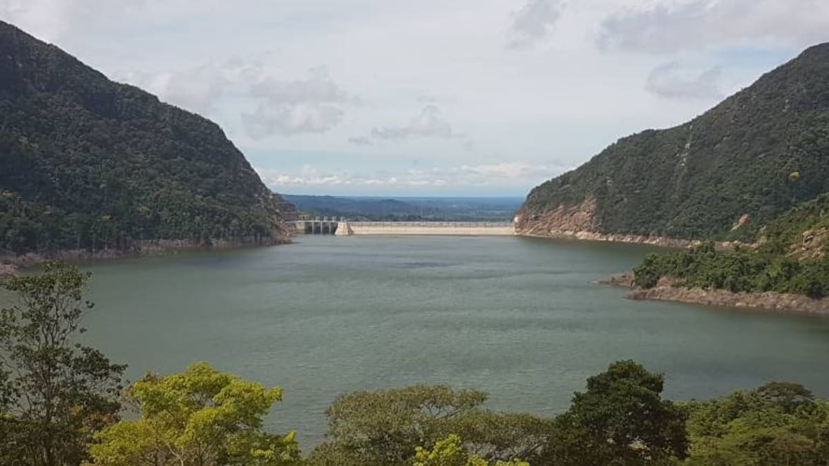 Si el invierno persiste, deberán abrir las compuertas de Topocoro