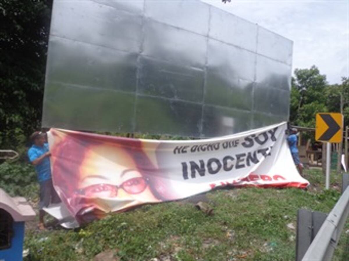 Alcaldía de Ovejas, Sucre desmonta valla de Enilse López