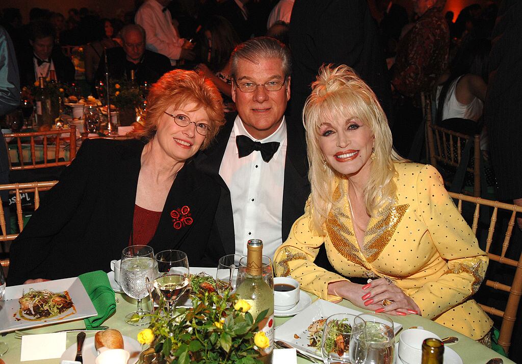 Steve Buckingham (center) Dolly Parton, and guest during 38th Annual Songwriters Hall of Fame Ceremony - Cocktails and Backstage at Marriott Marquis in New York City, New York, United States. (Photo by L. Busacca/WireImage for Songwriter's Hall of Fame)