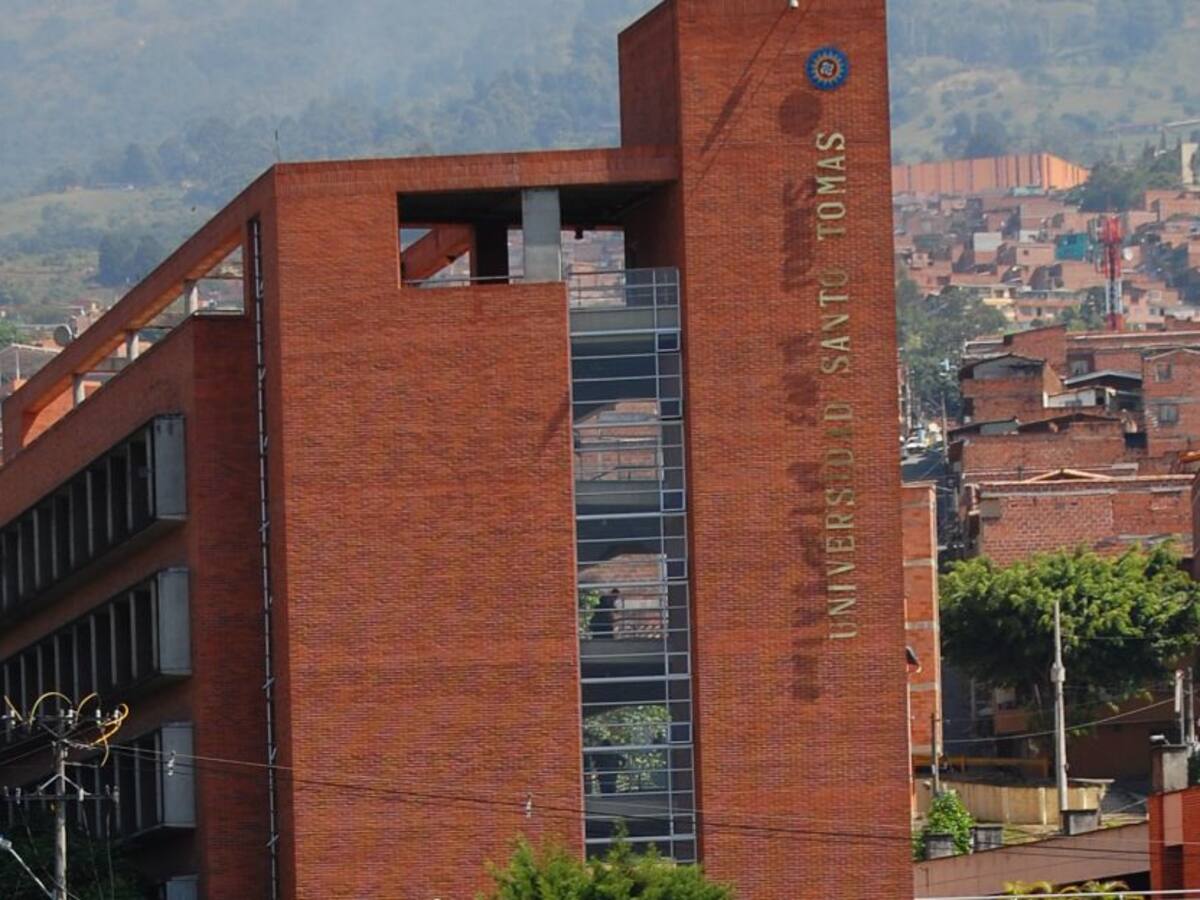 La Universidad Santo Tomás apoyará estudiantes con becas hasta del 25%