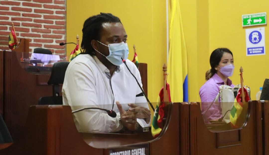 El secretario de Participación, se defendió en el debate ante el Concejo Distrital donde ya cursa una moción de censura en su contra