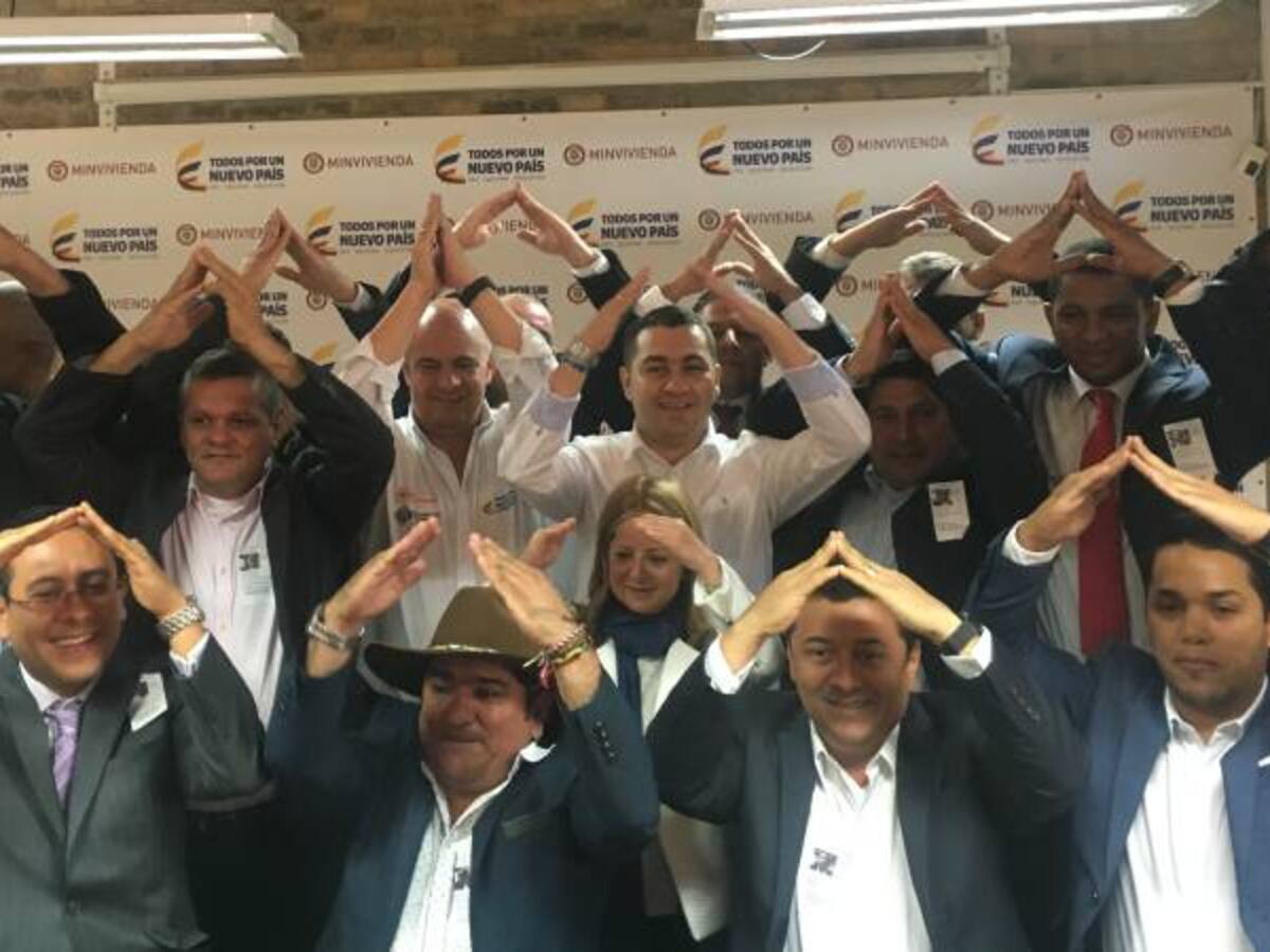 Vicepresidente y MinVivienda firman nuevos convenios para casas gratis en todo el país