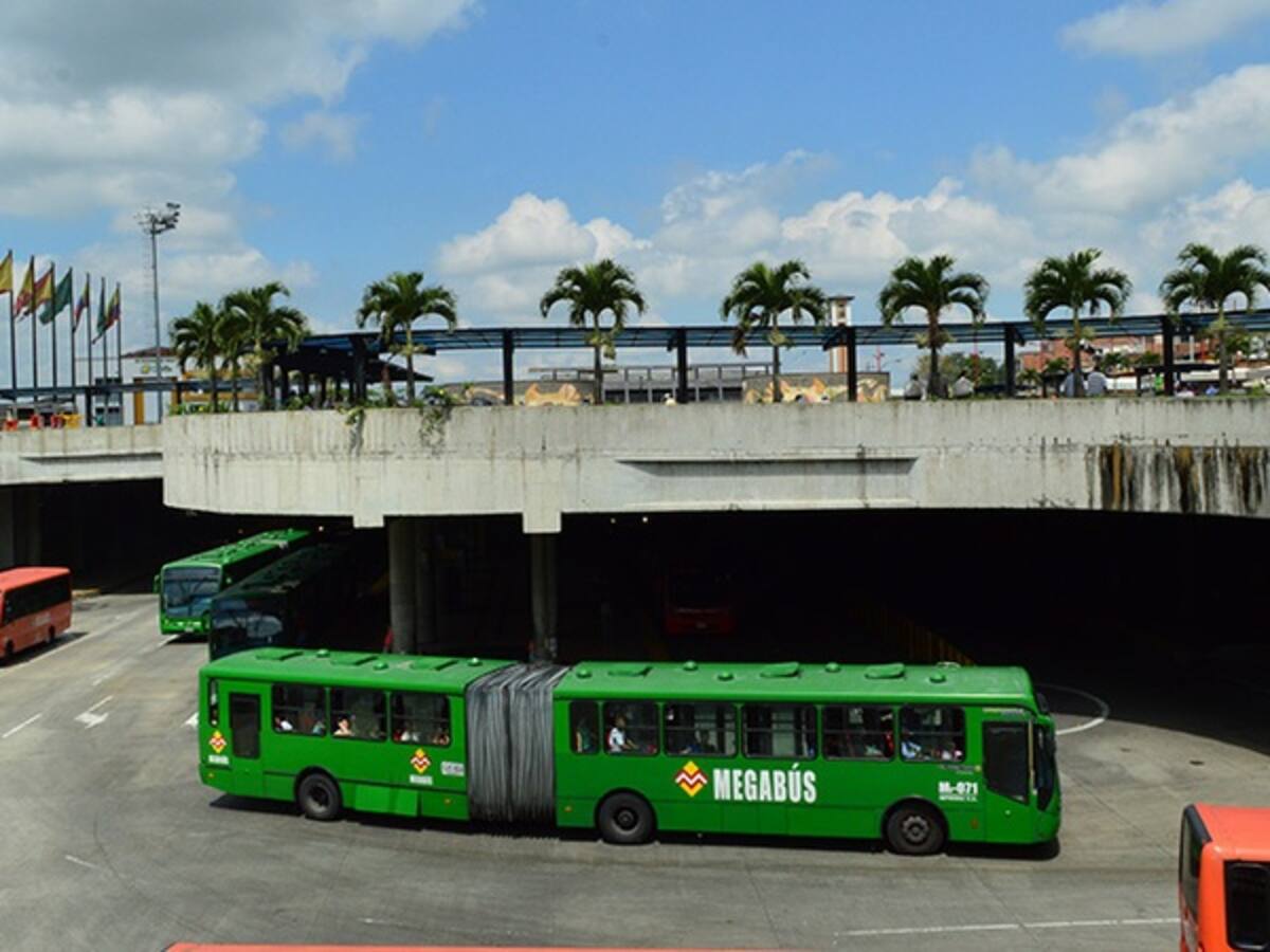 Megabús inició pruebas de cámaras de fotomultas para proteger el carril exclusivo