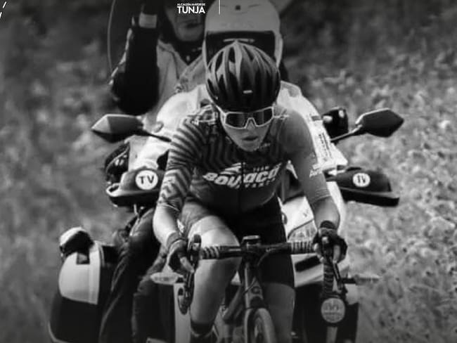 Juan David Cárdenas Suesca, ciclista colombiano que falleció en en un siniestro vial / @MovilidadTunja