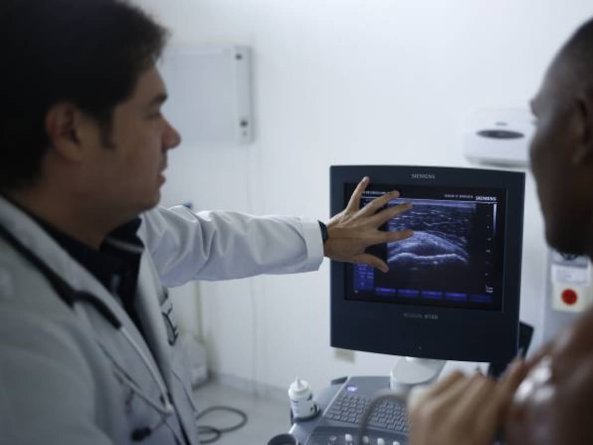 Persisten deficiencias en suministro de medicamentos en sanidad militar