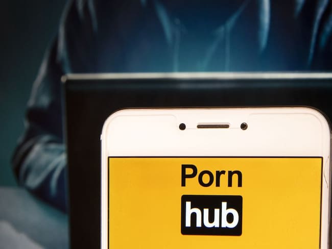 Hombre sordo denunció a ‘Porn Hub’ por no tener subtítulos en videos