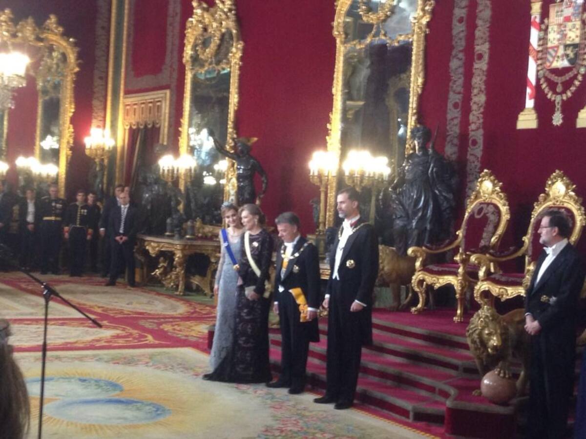 110 personas entre políticos, empresarios, artistas, deportistas, funcionarios de gobierno entre otros asistieron a la gala.