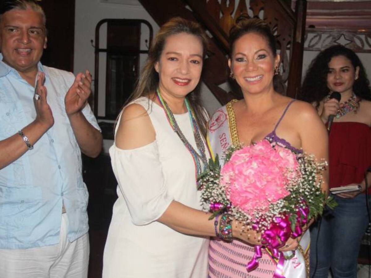 Se realizó la imposición de bandas de Sra Clásica Colombia y Srta Cartagena