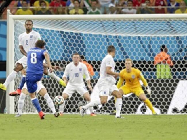 En un juego disputado a todo pulmón, Italia derrotó a Inlgaterra