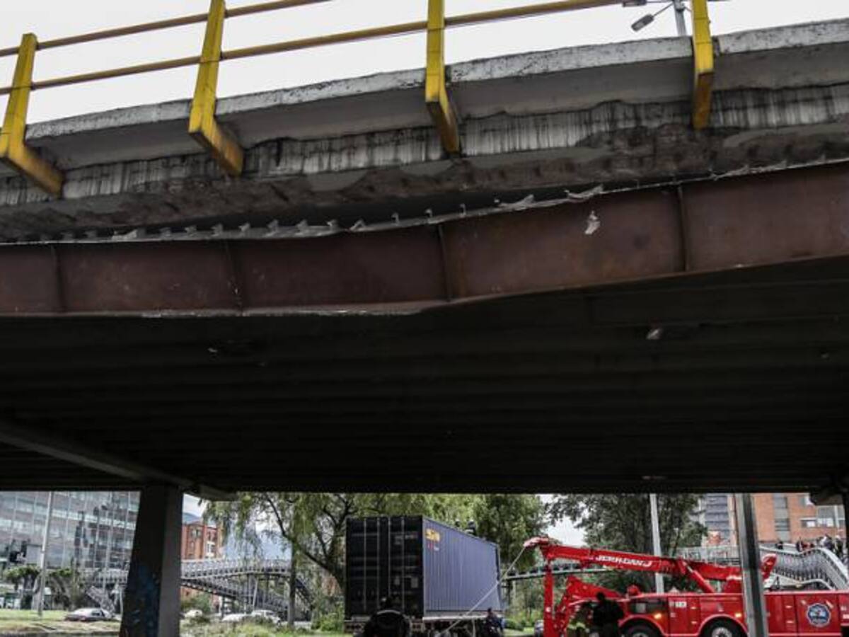 Entre 30 y 45 días durará reparación del puente vehícular de la calle 116