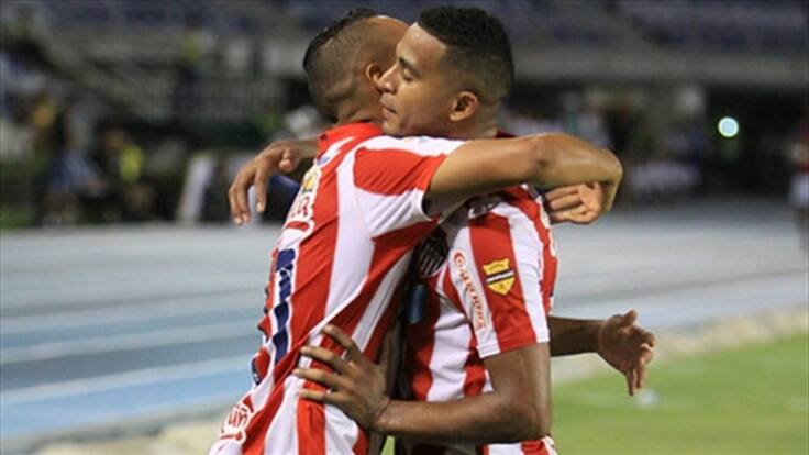 Macnelly Torres, elegido el mejor jugador del mes en El Alargue