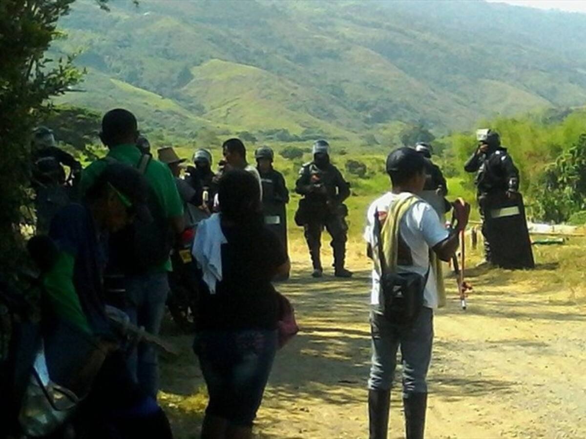 Un lesionado tras disturbios en Corinto, Cauca