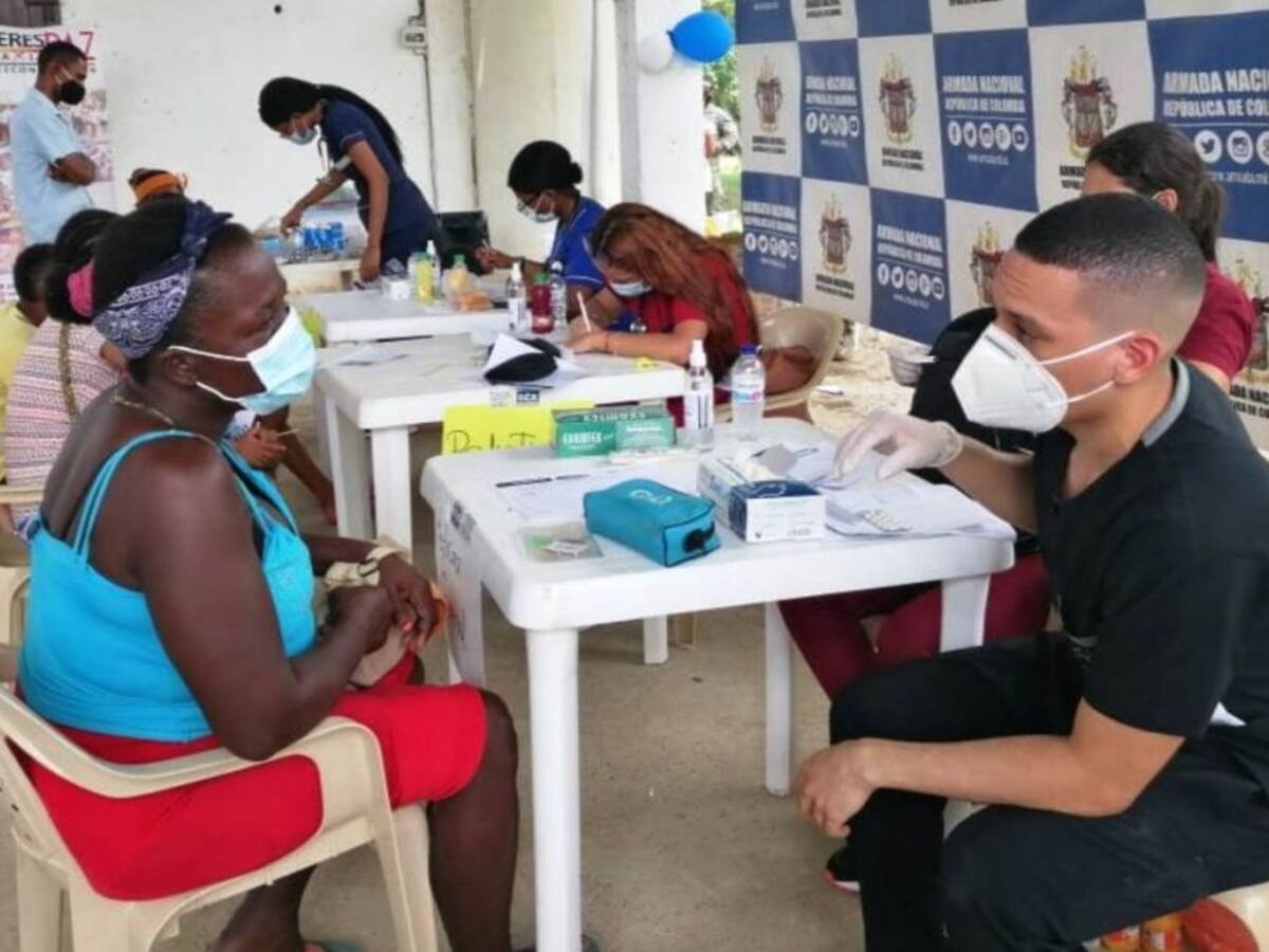 300 beneficiados en jornada de atención a población víctima en Bolívar