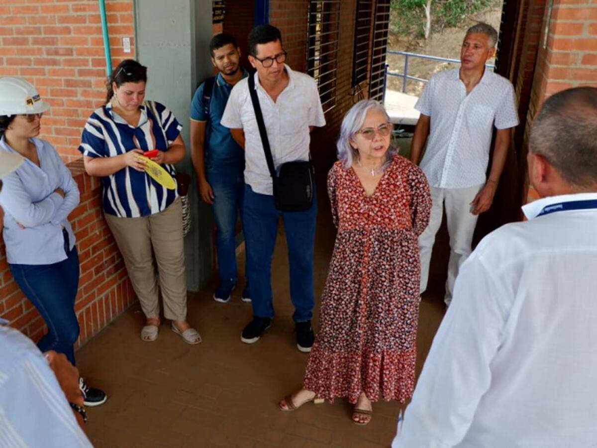 Avanzan obras por deslizamiento de tierra en colegio Antonio Ramos De la Salle
