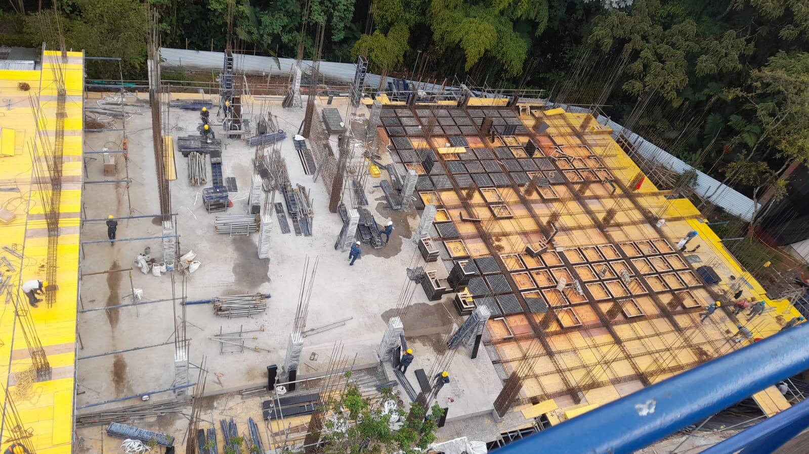 Construcción del edificio de la nueva Facultad de Inteligencia Artificial e Ingenierías de la Universidad de Caldas. Foto suministrada.