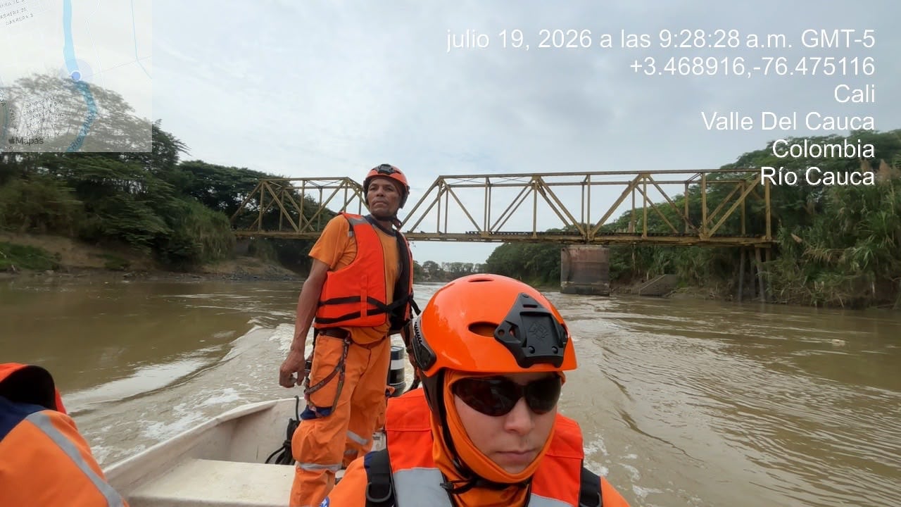 Sin rastro del niño de 13 años arrastrado por el río Cauca en Cali; reanudan las labores de búsqueda