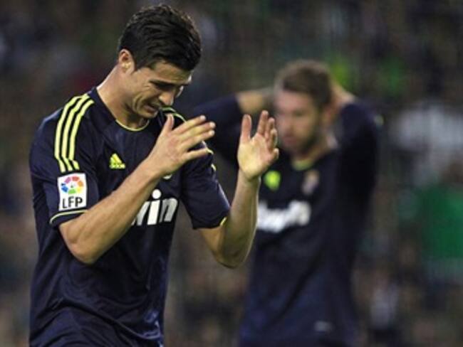 Real Madrid cayó ante Betis y complicó sus aspiraciones en la Liga de España