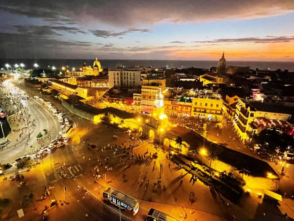 Protesta para exigir que sitios nocturnos puedan funcionar hasta las 3 a.m.