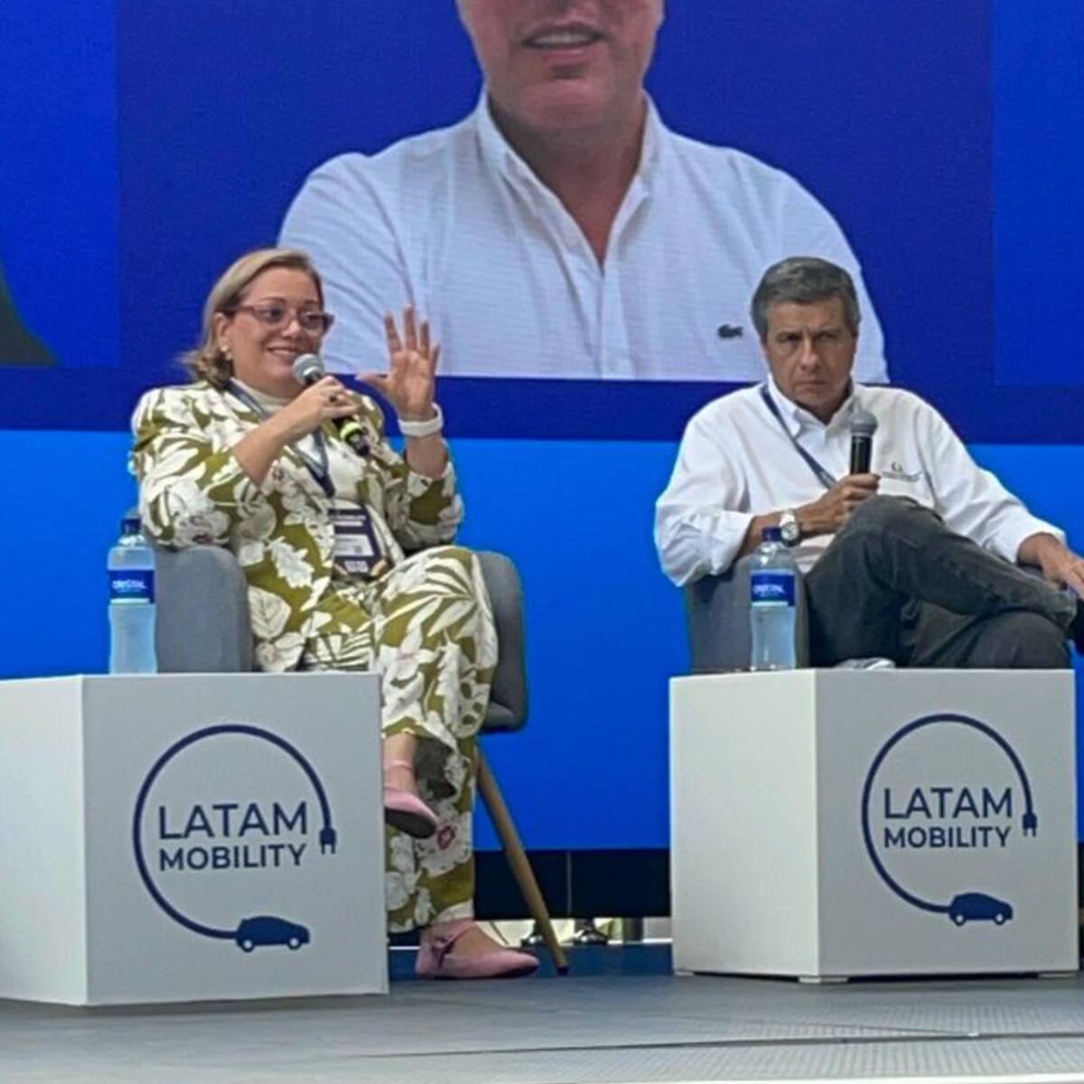 Transcaribe presentando como caso de éxito por ser impulsado con energías limpias