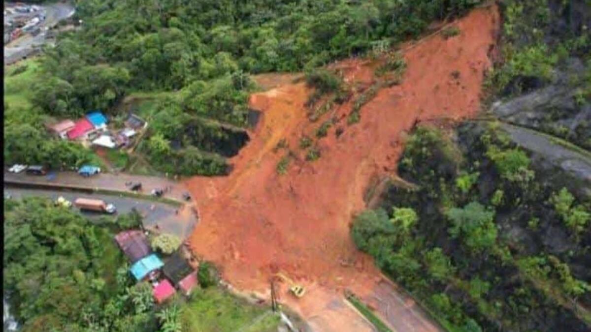 Por derrumbe en vía Cali - Buenaventura no hay paso vehicular