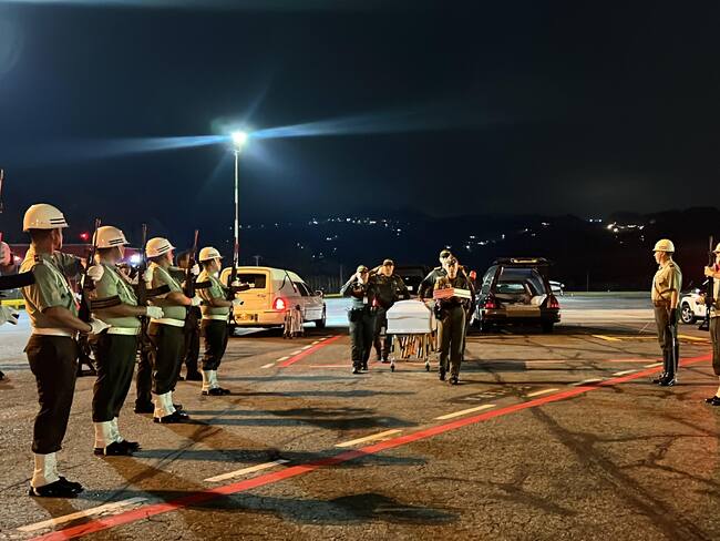Homenaje policías- foto policía Antioquia