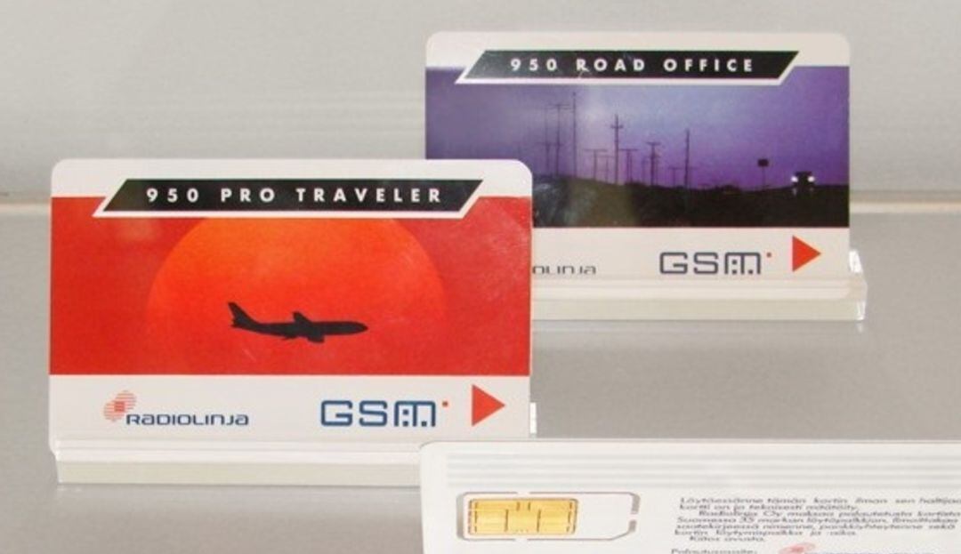 Primeros modelos de tarjetas SIM creadas por la compañía Giesecke+Devrient