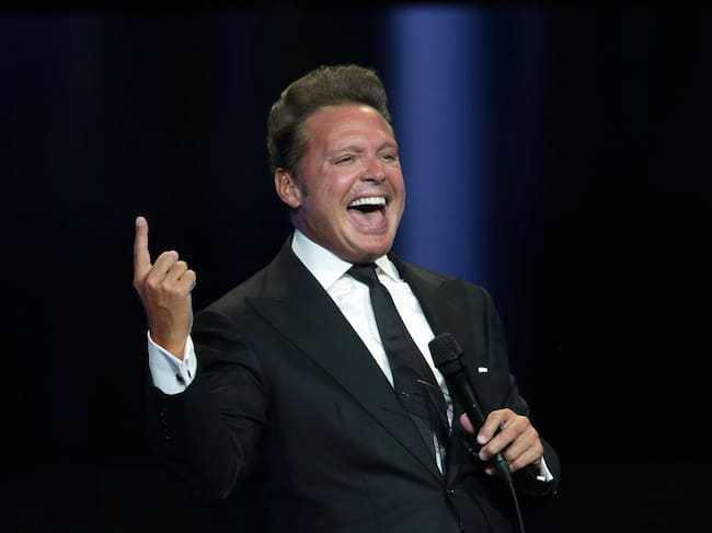 DALLAS, TX - MAY 25: Mexican singer Luis Miguel performs during a show as part of the 'Mexico por Siempre' Tour at American Airlines Center on May 25, 2018 in Dallas, Texas. (Photo by Omar Vega/Getty Images)