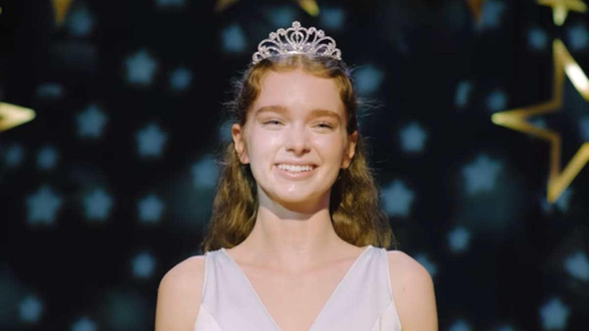 Se estrenó el nuevo tráiler de la serie basada en el clásico del terror de Stephen King, ‘Carrie’