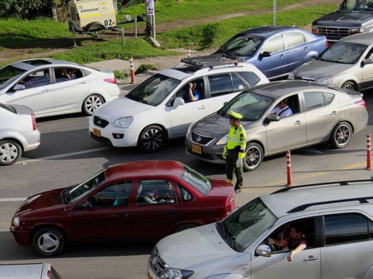 En dos meses estaría listo proyecto de cobro para evitar pico y placa en Bogotá